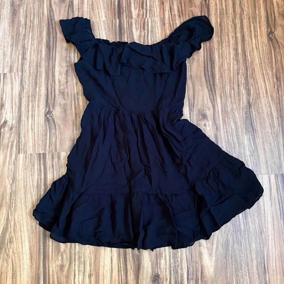 Reformation Bonnie Off The Shoulder Black Mini Dress - Picture 1 of 5